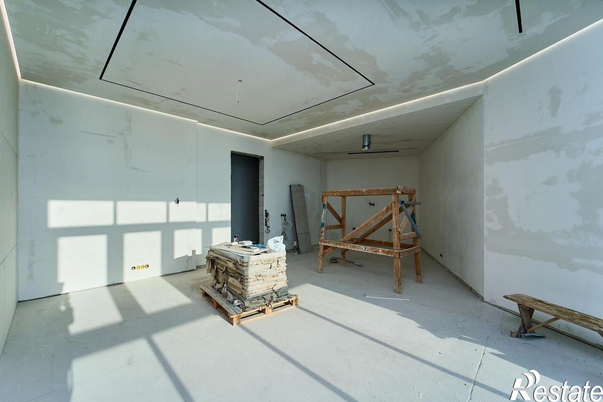 Купить квартиру за 57 000 000 рублей на Западный внутригородской округ,Кожевенная улица,22