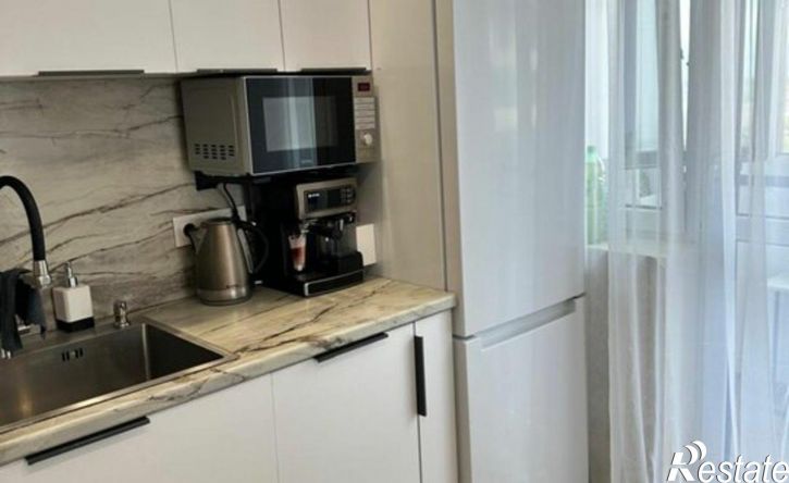 2-комн квартира улица 50 лет Октября, 104,  д. 104