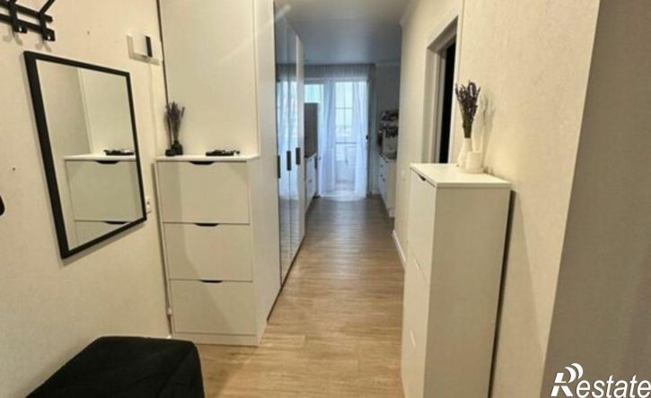 2-комн квартира улица 50 лет Октября, 104,  д. 104