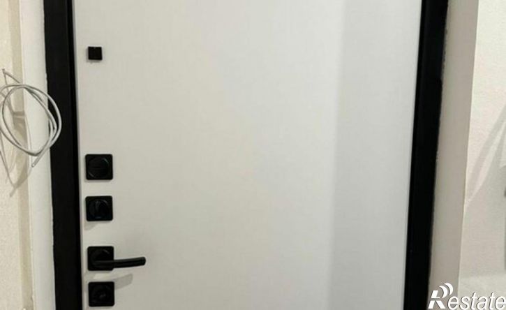 2-комн квартира улица 50 лет Октября, 104,  д. 104