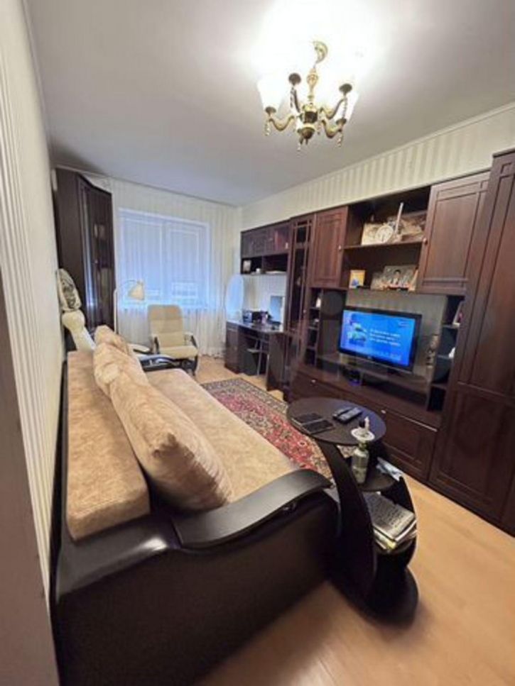 1-комн квартира Новосельская ул, 18