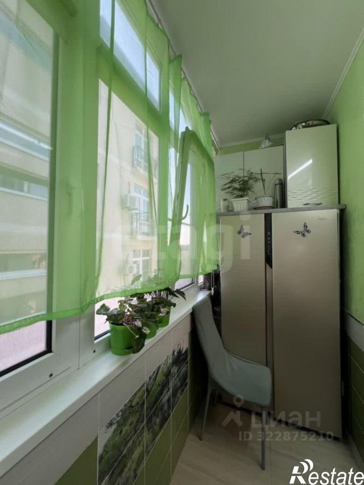 1-комн квартира Лазурная улица, 27,  д. 27