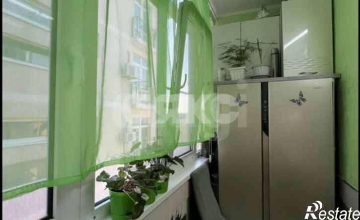 1-комн квартира Лазурная улица, 27,  д. 27