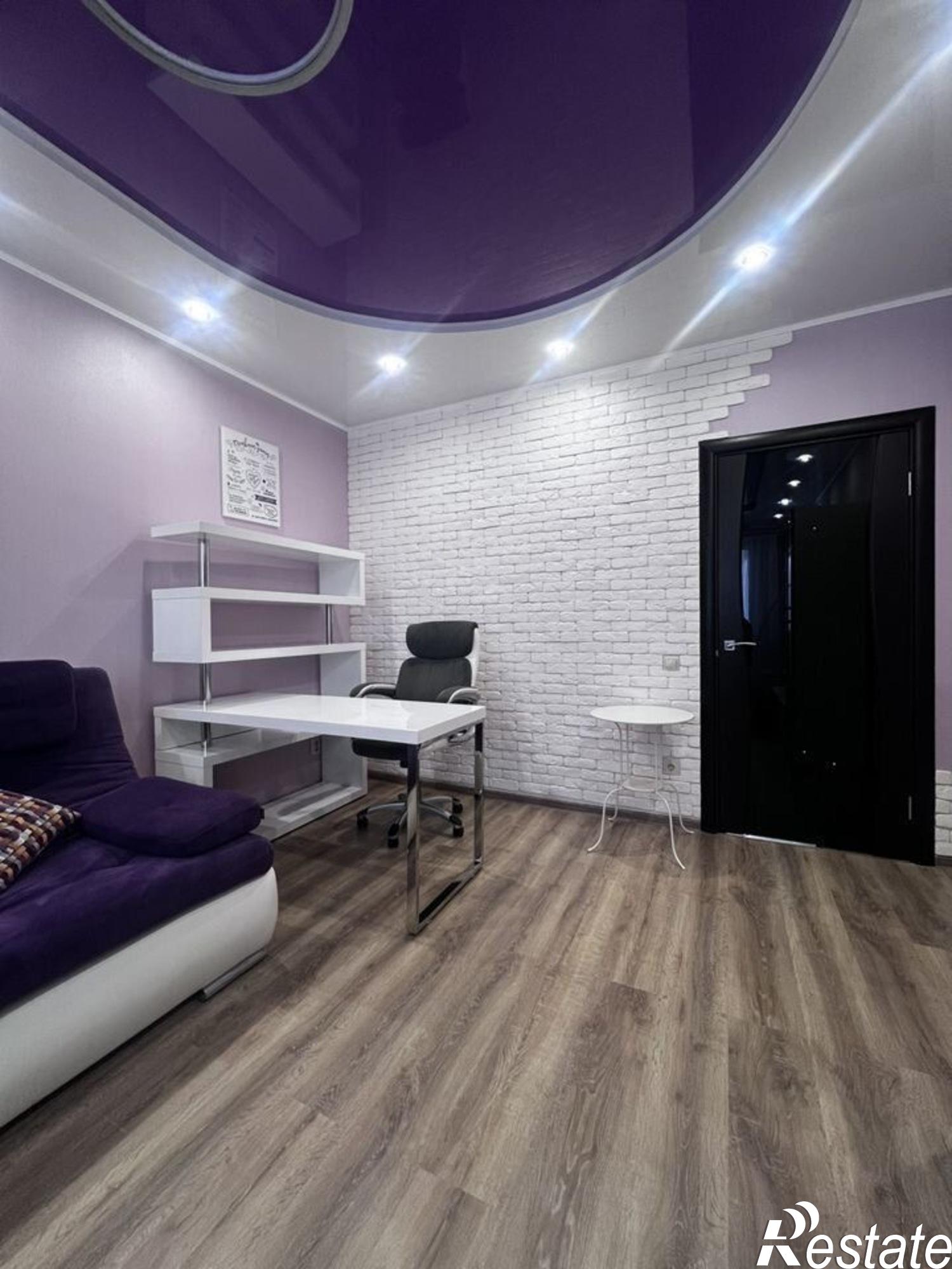 Купить квартиру за 25 000 000 рублей на Центральный внутригородской округ,Будённого улица,129