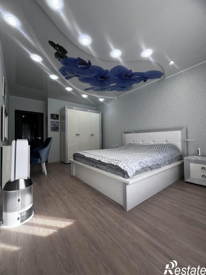 2-комн квартира Центральный внутригородской округ,Будённого улица,129