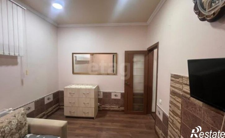 1-комн квартира Лазурная улица, 27,  д. 27