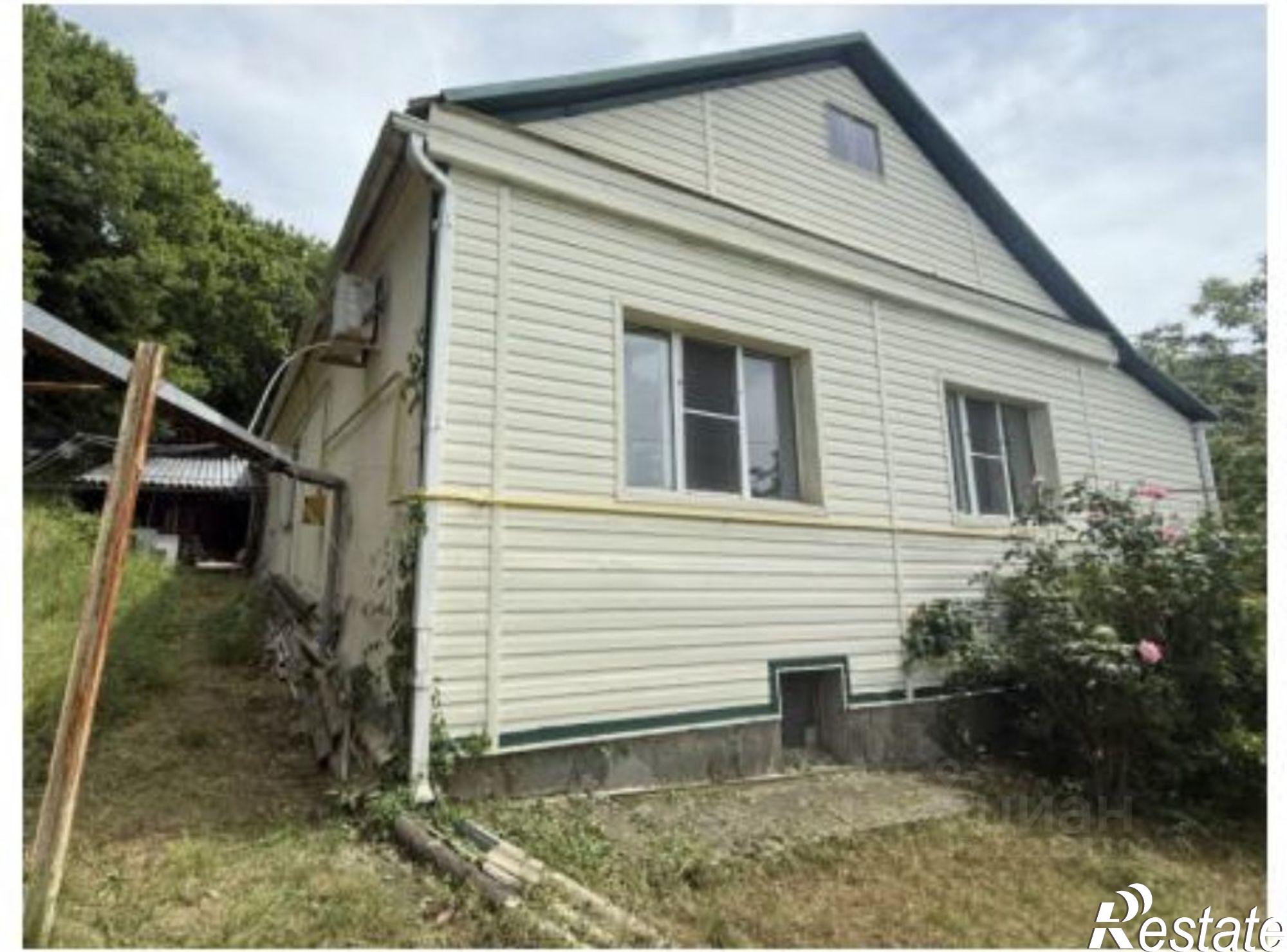 Купить дачу, дом, коттедж за 15 000 000 рублей на переулок Радио, 1А