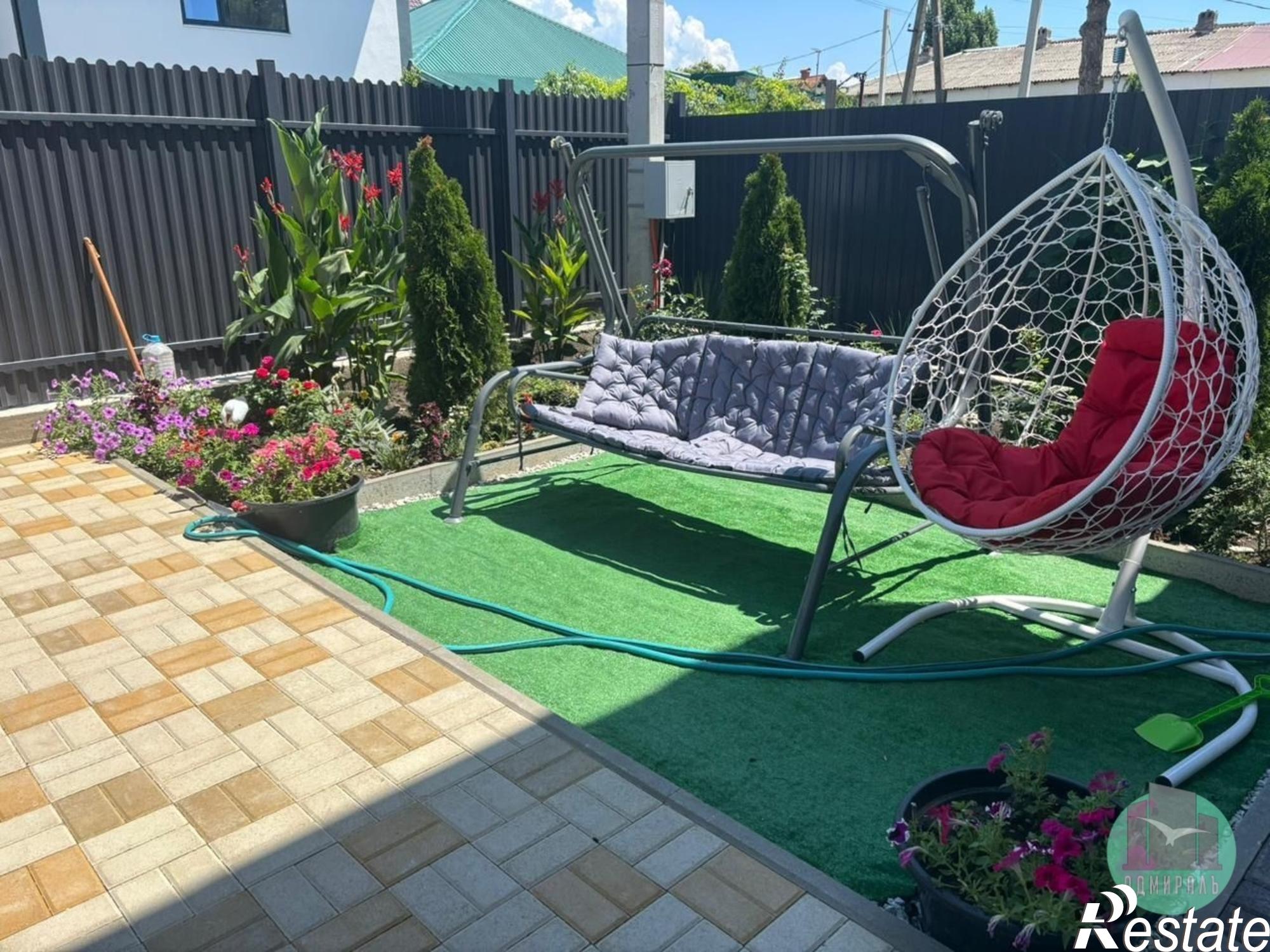 Купить дачу, дом, коттедж за 29 500 000 рублей на муниципальное образование Новороссийск,Зеленая улица