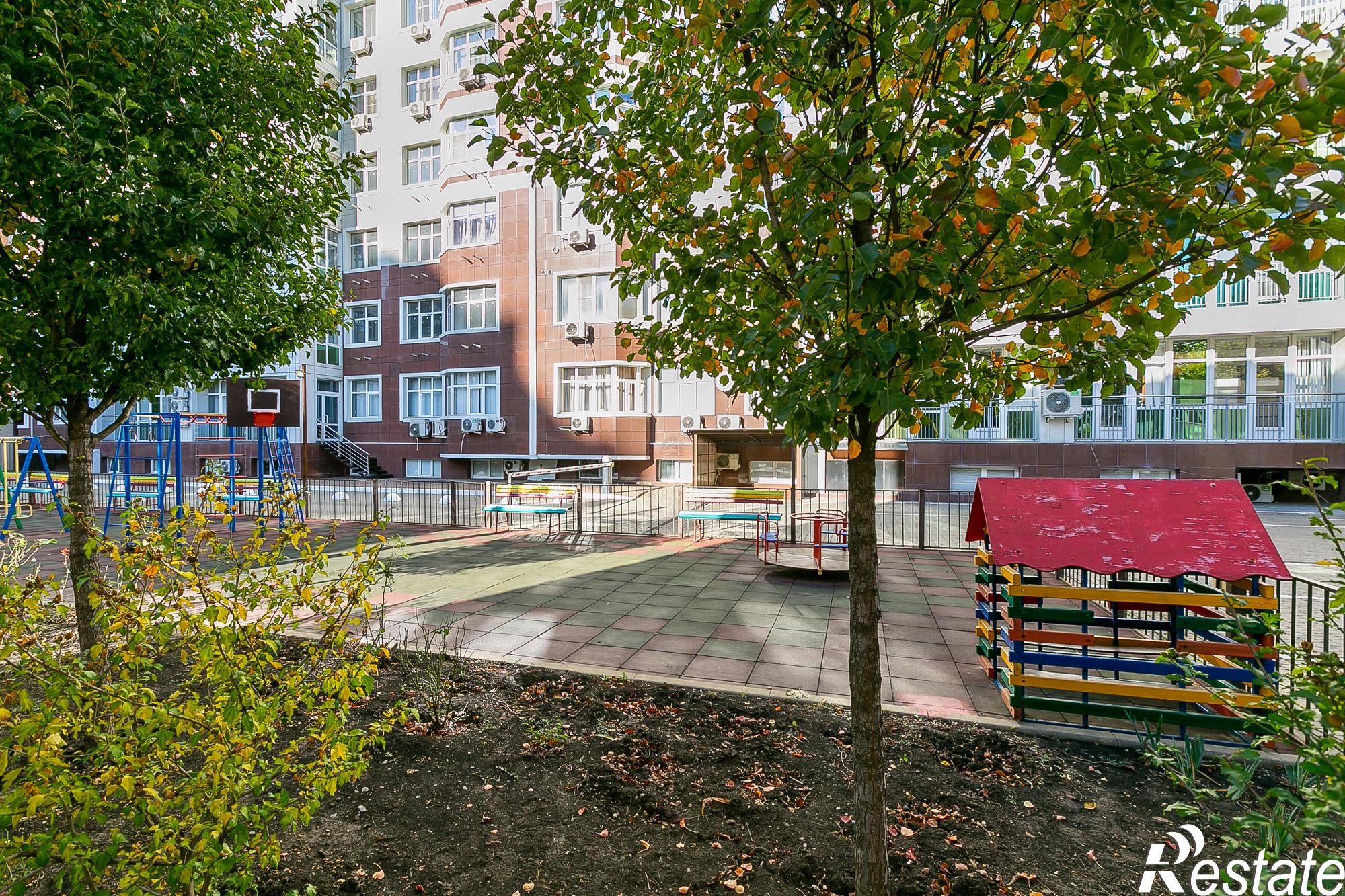 Купить квартиру за 32 000 000 рублей на Центральный внутригородской округ,имени Пушкина улица