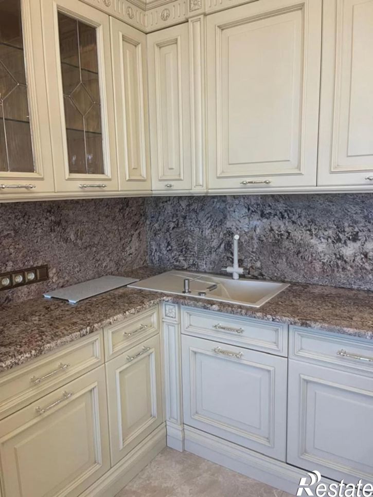 3-комн квартира Центральный внутригородской округ,имени Пушкина улица,14