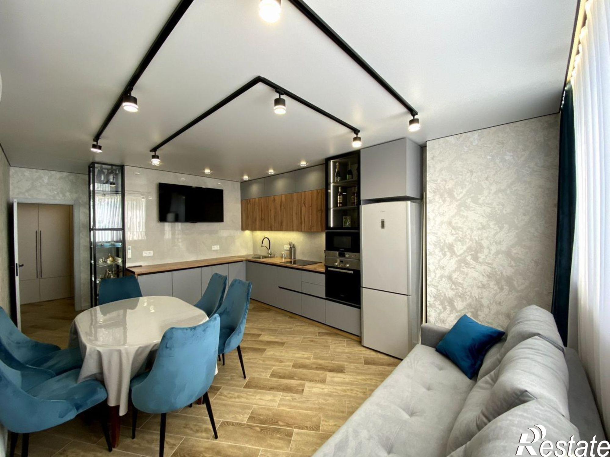 Сдать квартиру за 75 000 рублей на ул 50 лет Октября, 38А/1