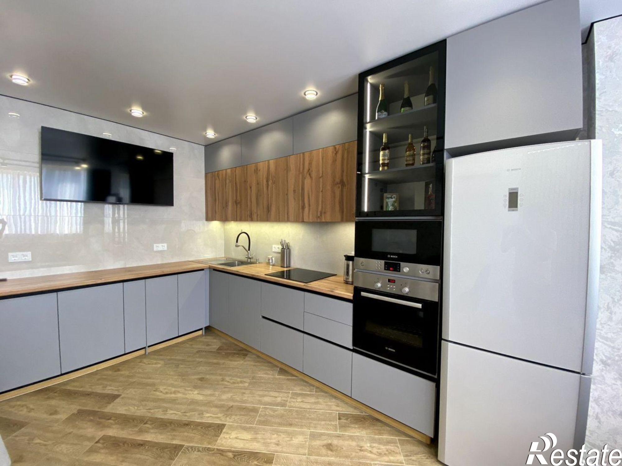 Сдать квартиру за 75 000 рублей на ул 50 лет Октября, 38А/1