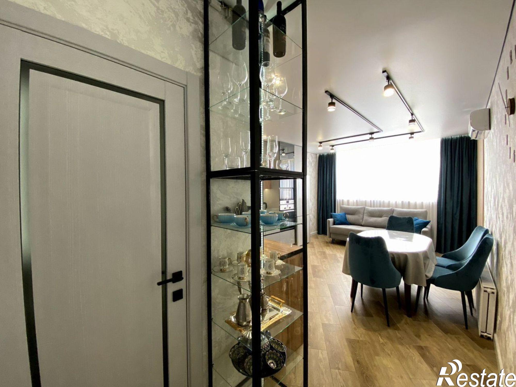 Сдать квартиру за 75 000 рублей на ул 50 лет Октября, 38А/1