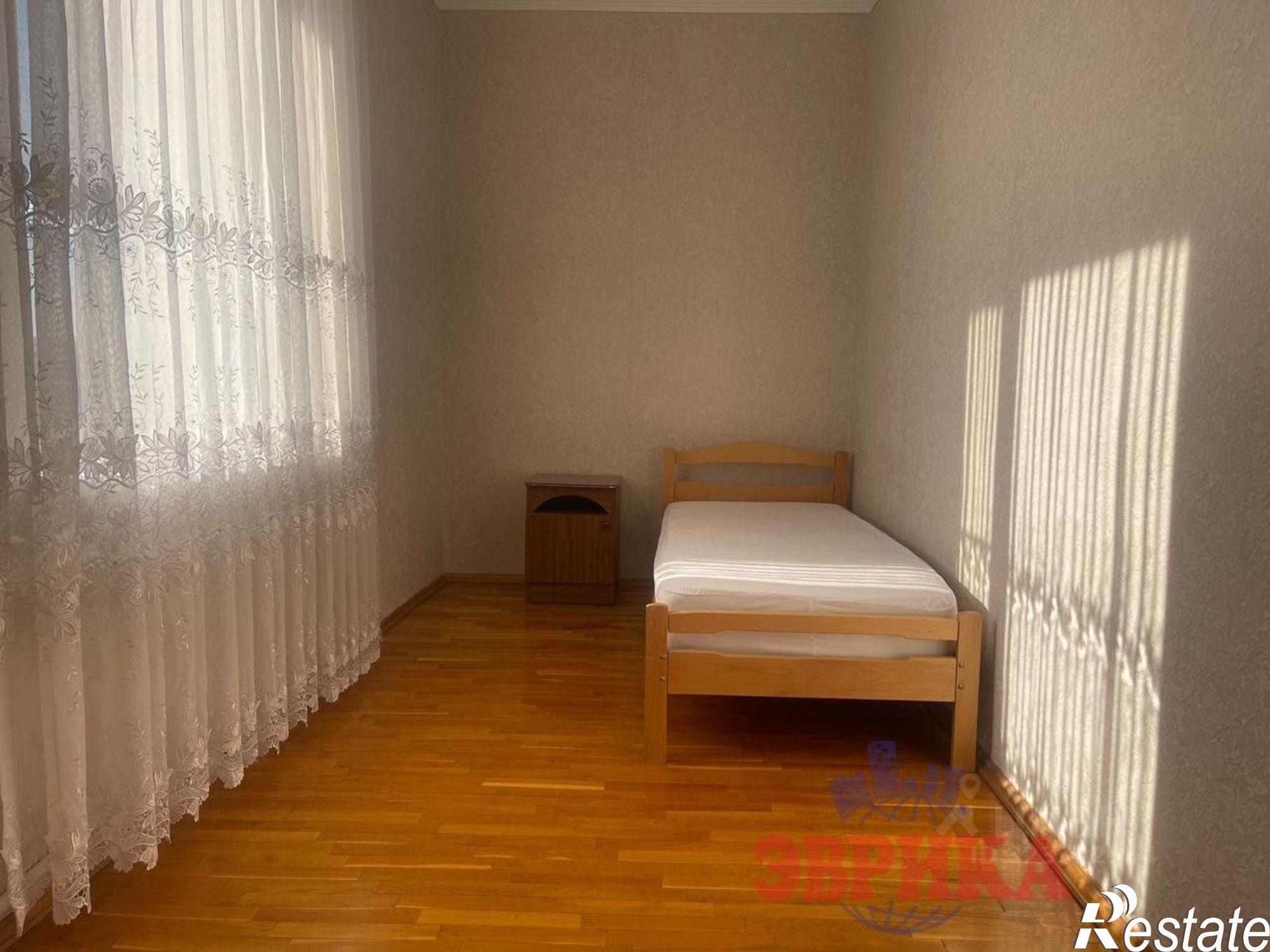 Сдать дачу, дом, коттедж за 35 000 рублей на ул 3-го Интернационала, 41