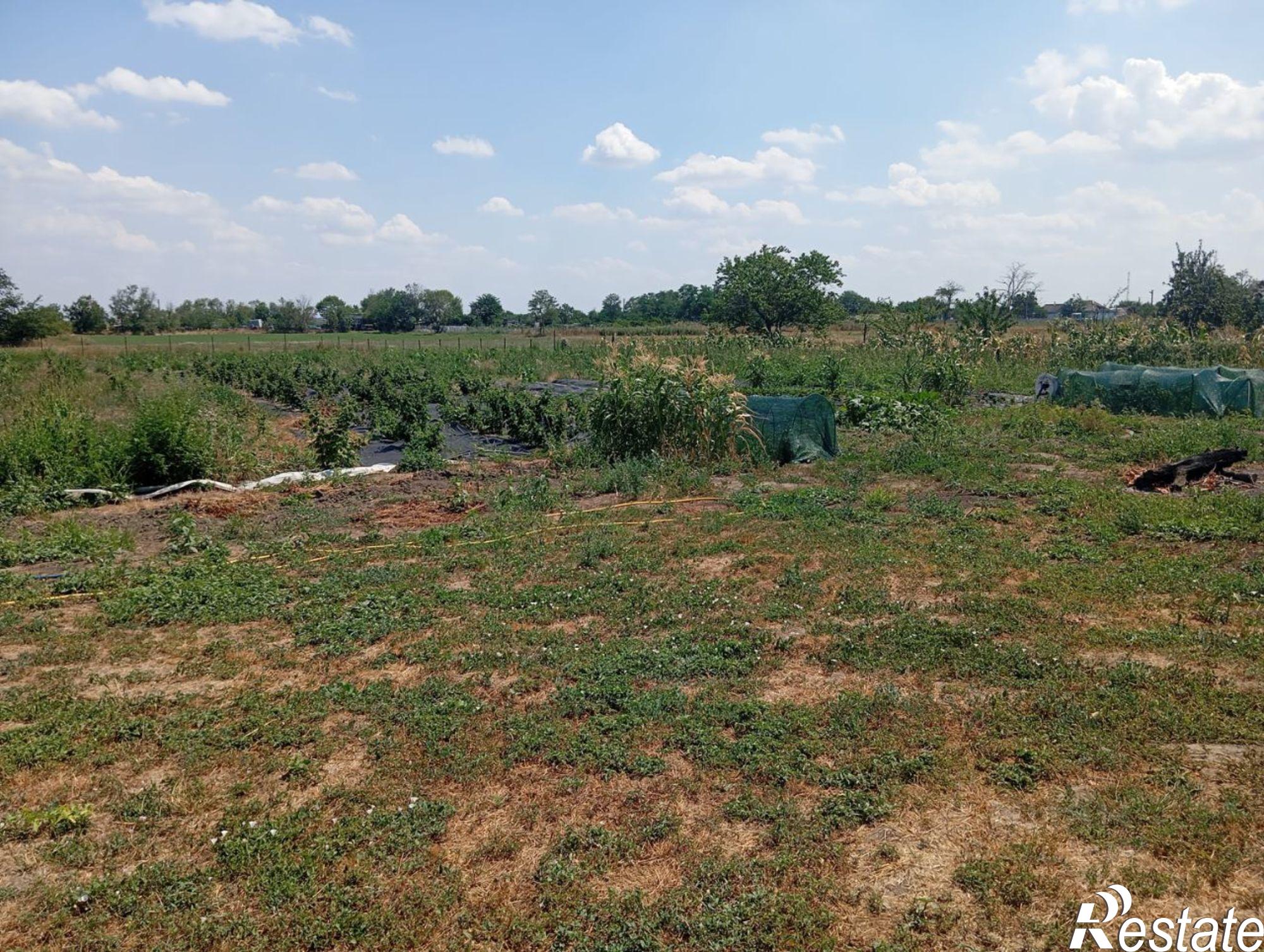 Купить землю, земельный участок за 2 100 000 рублей на ул Советская, 82