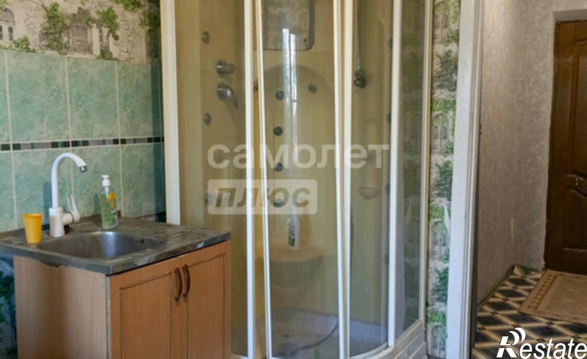 Купить квартиру за 2 000 000 рублей на Октябрьская улица, 219