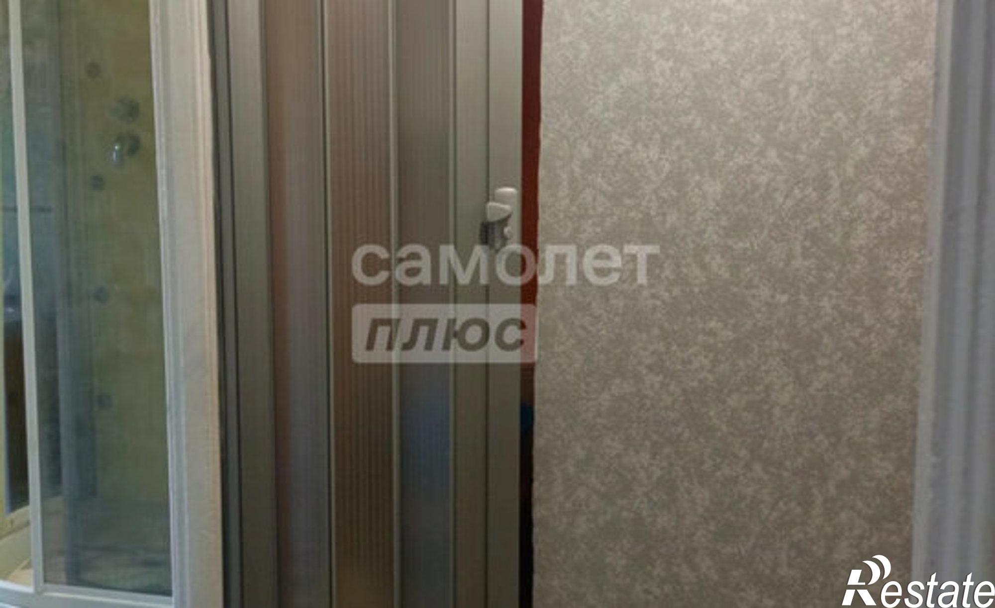 Купить квартиру за 2 000 000 рублей на Октябрьская улица, 219