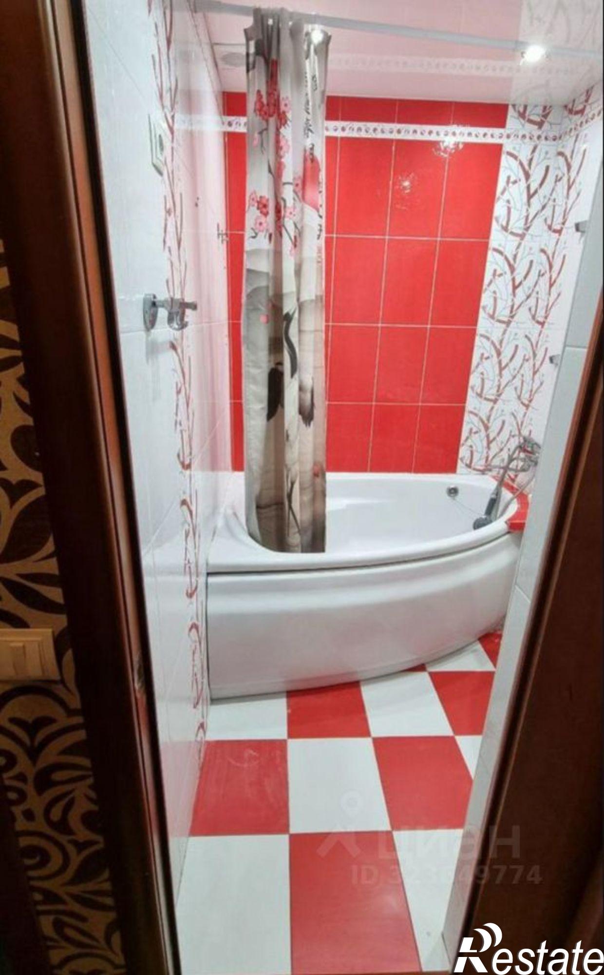 Купить квартиру за 8 000 000 рублей на Школьная улица, 2А