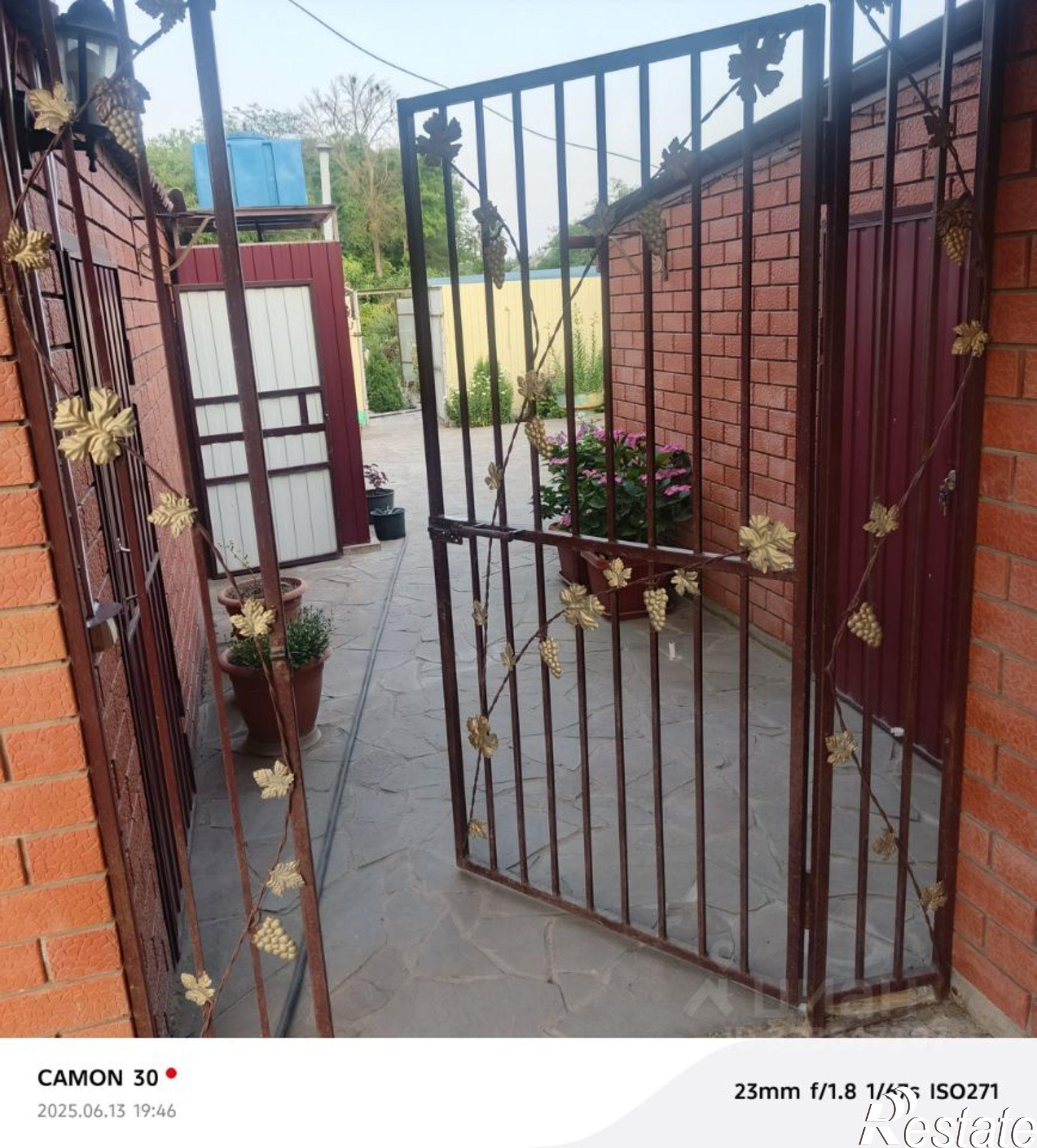 Купить дачу, дом, коттедж за 8 600 000 рублей на Крымский район