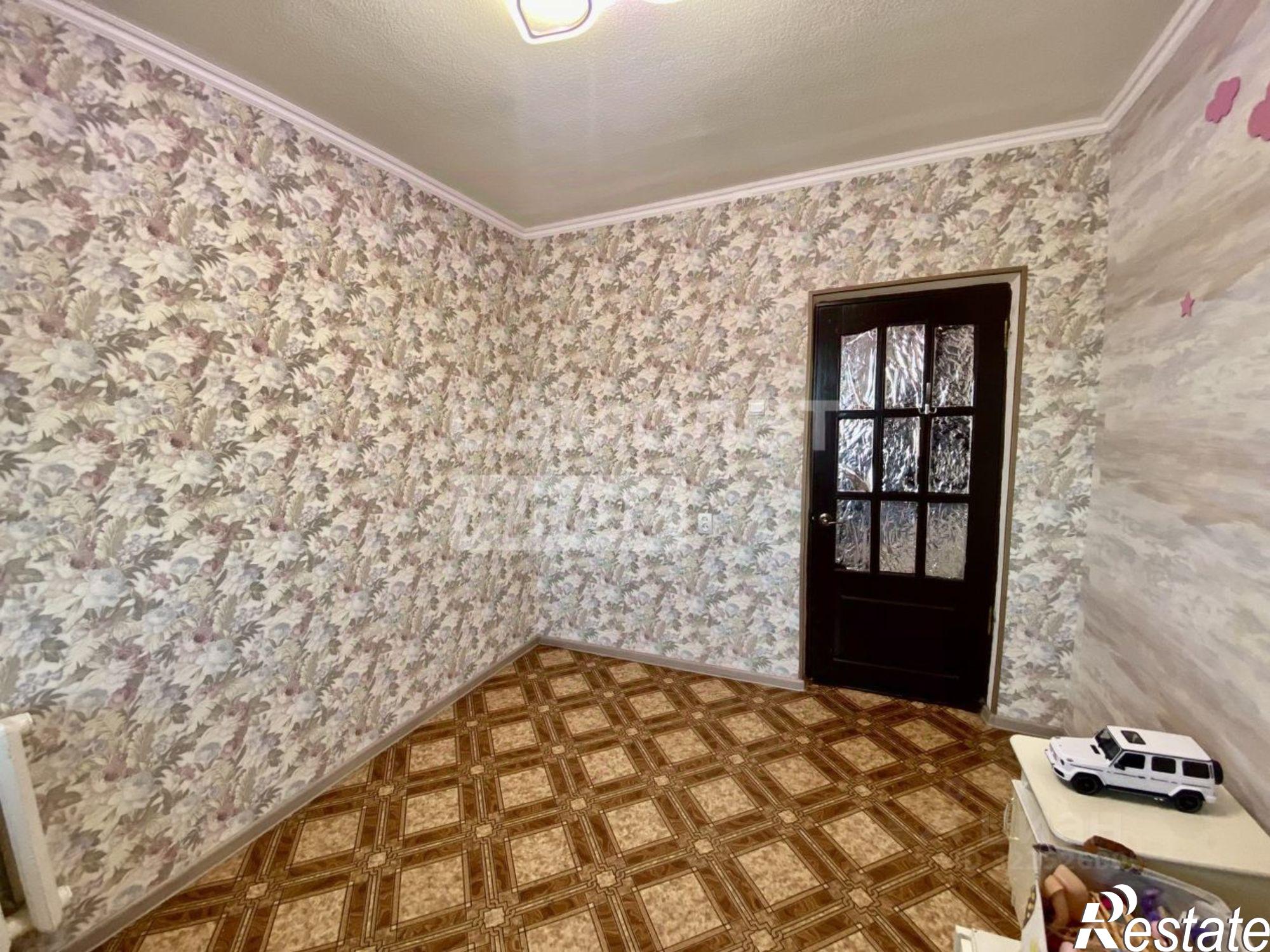 Купить квартиру за 4 650 000 рублей на Приморско-Ахтарский район