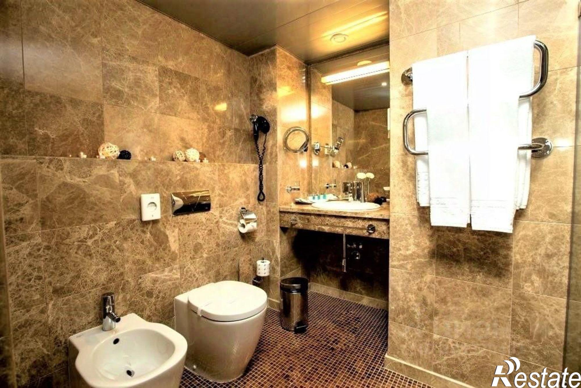 Купить квартиру за 15 000 000 рублей на Сочи, Черноморская улица, 3