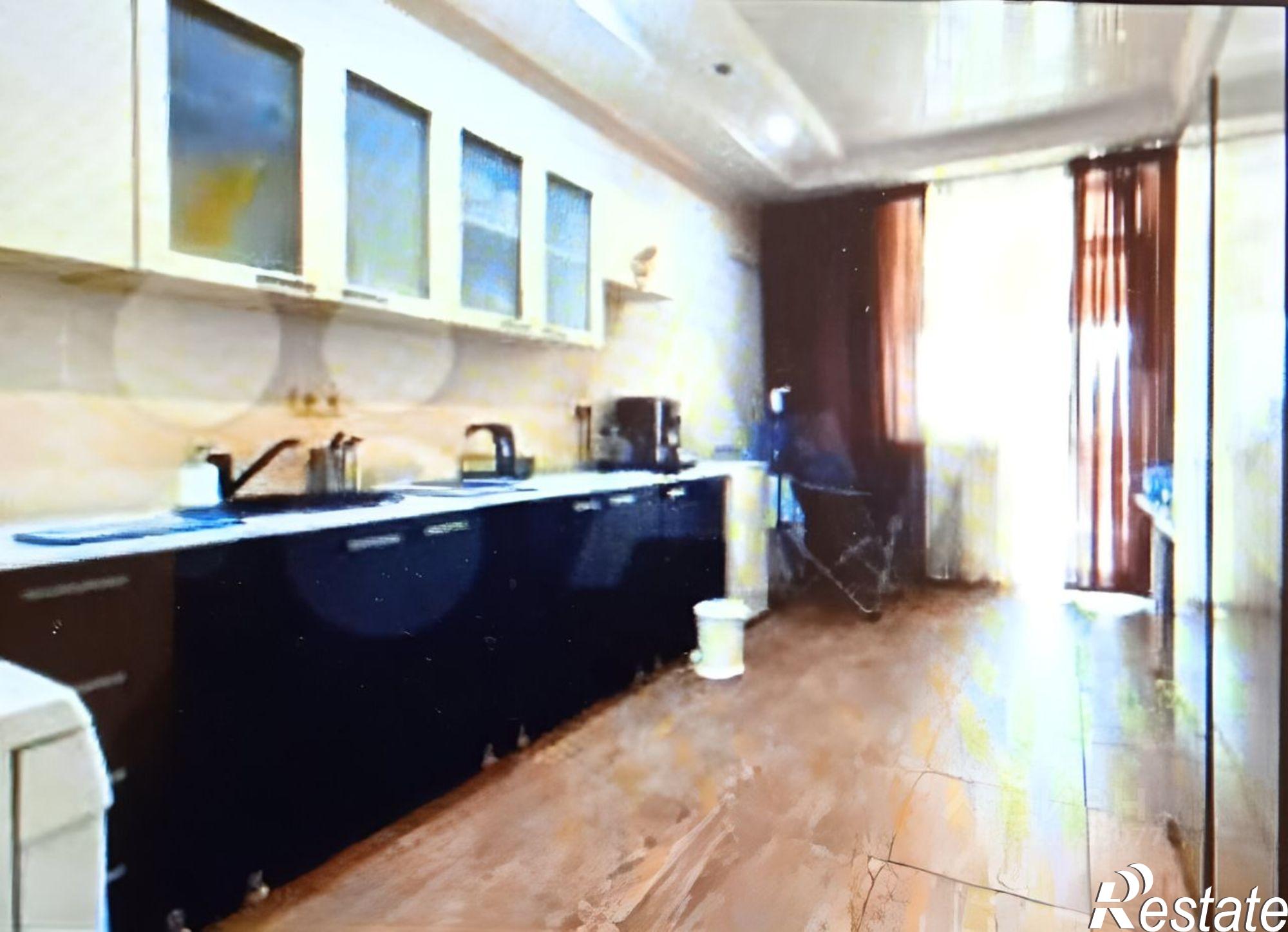 Купить квартиру за 100 000 000 рублей на Центральная улица, 1Б