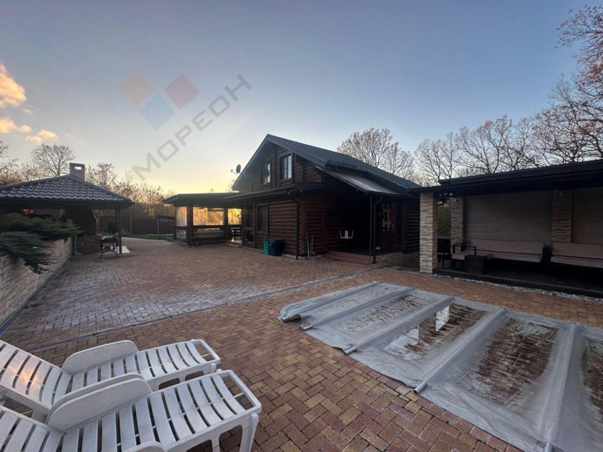 Купить дачу, дом, коттедж за 15 000 000 рублей на улица Чкалова, 18