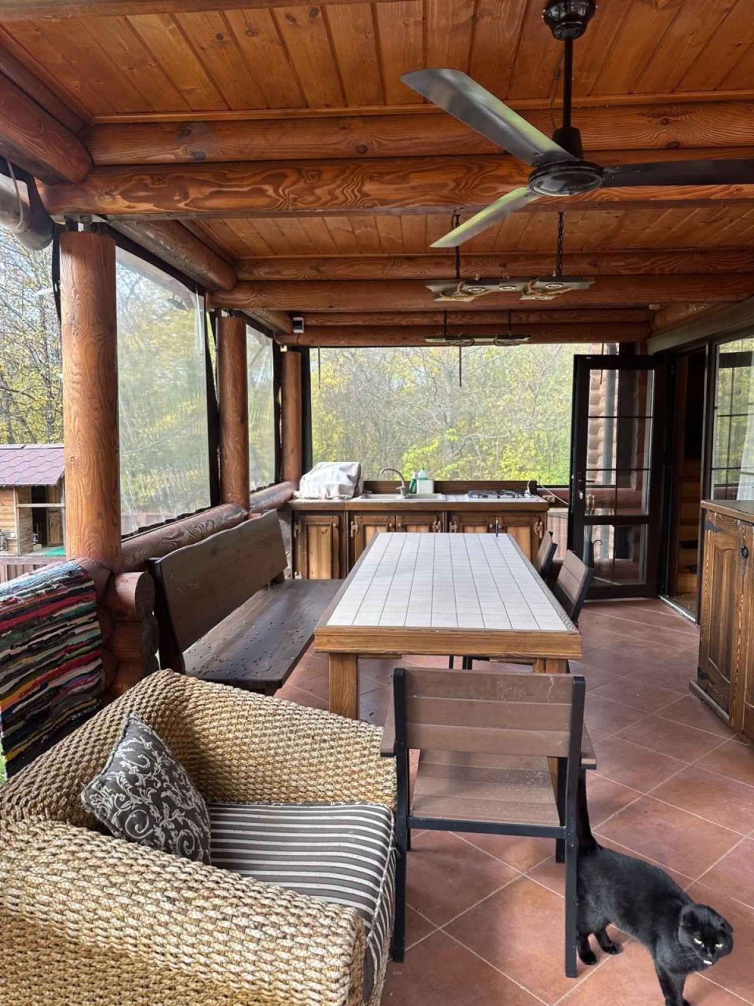 Купить дачу, дом, коттедж за 15 000 000 рублей на улица Чкалова, 18