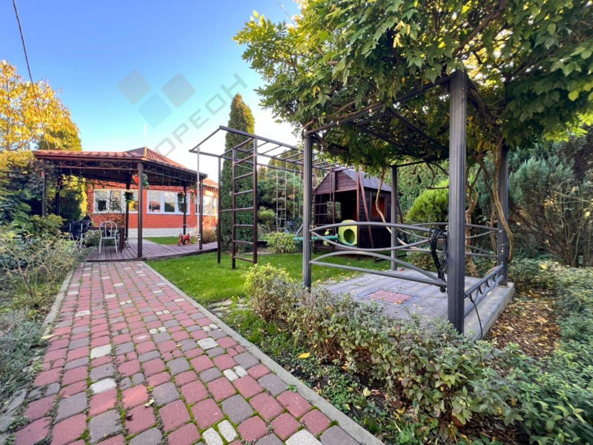 Купить дачу, дом, коттедж за 15 800 000 рублей на Красноармейский пер, 99