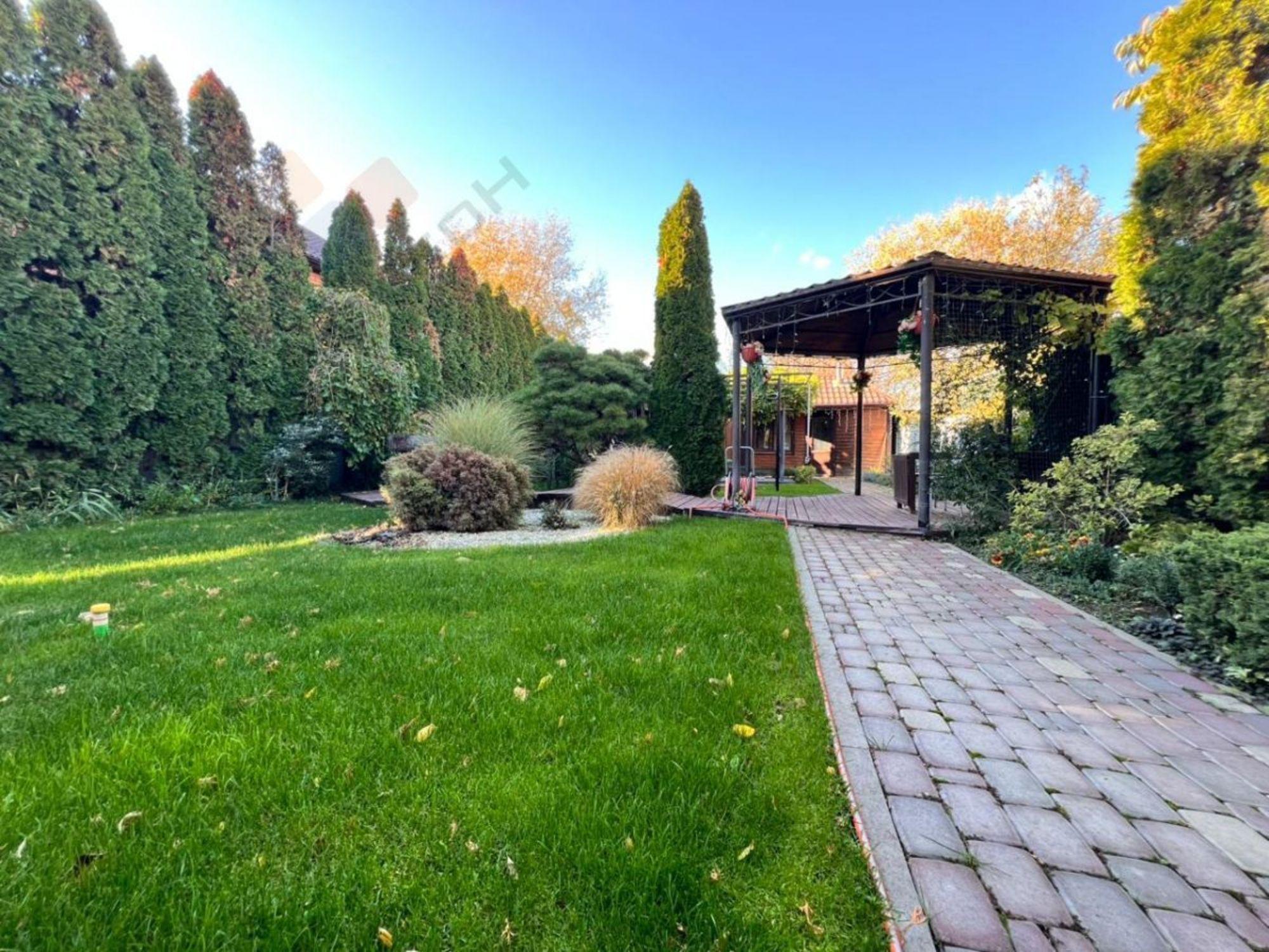 Купить дачу, дом, коттедж за 15 800 000 рублей на Красноармейский пер, 99