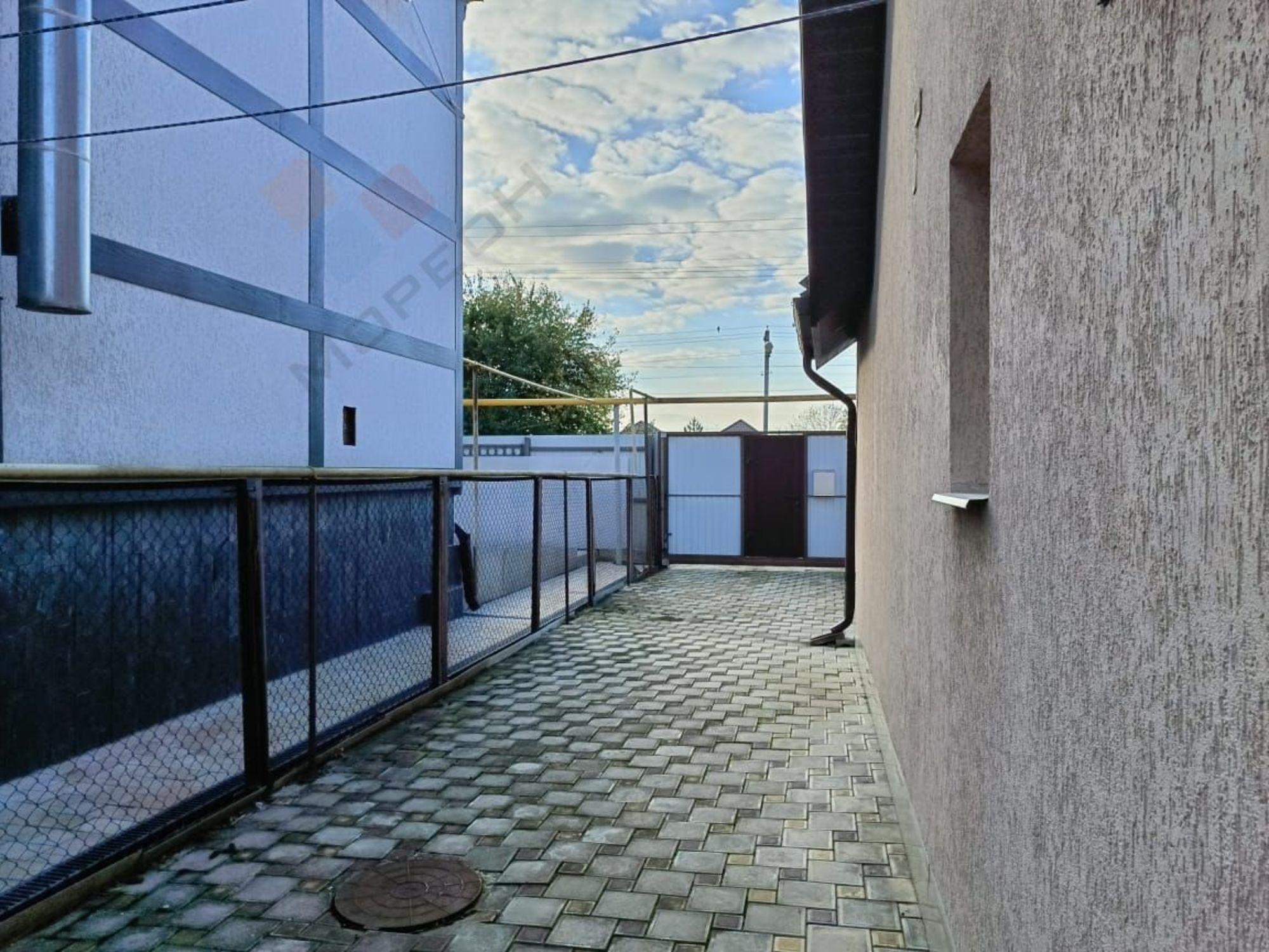 Купить дачу, дом, коттедж за 12 000 000 рублей на Краснодарская ул, 47