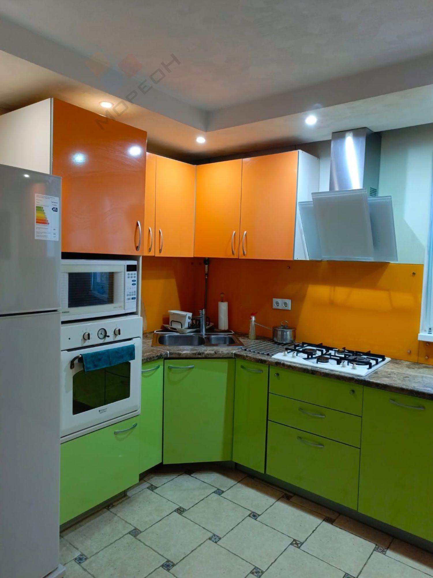 Купить дачу, дом, коттедж за 12 000 000 рублей на Краснодарская ул, 47