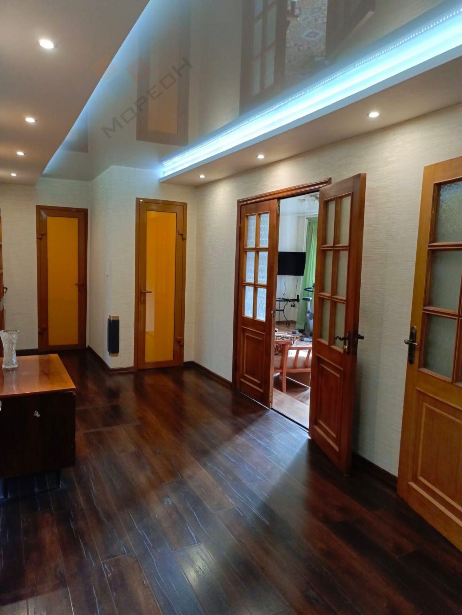 Купить дачу, дом, коттедж за 12 000 000 рублей на Краснодарская ул, 47