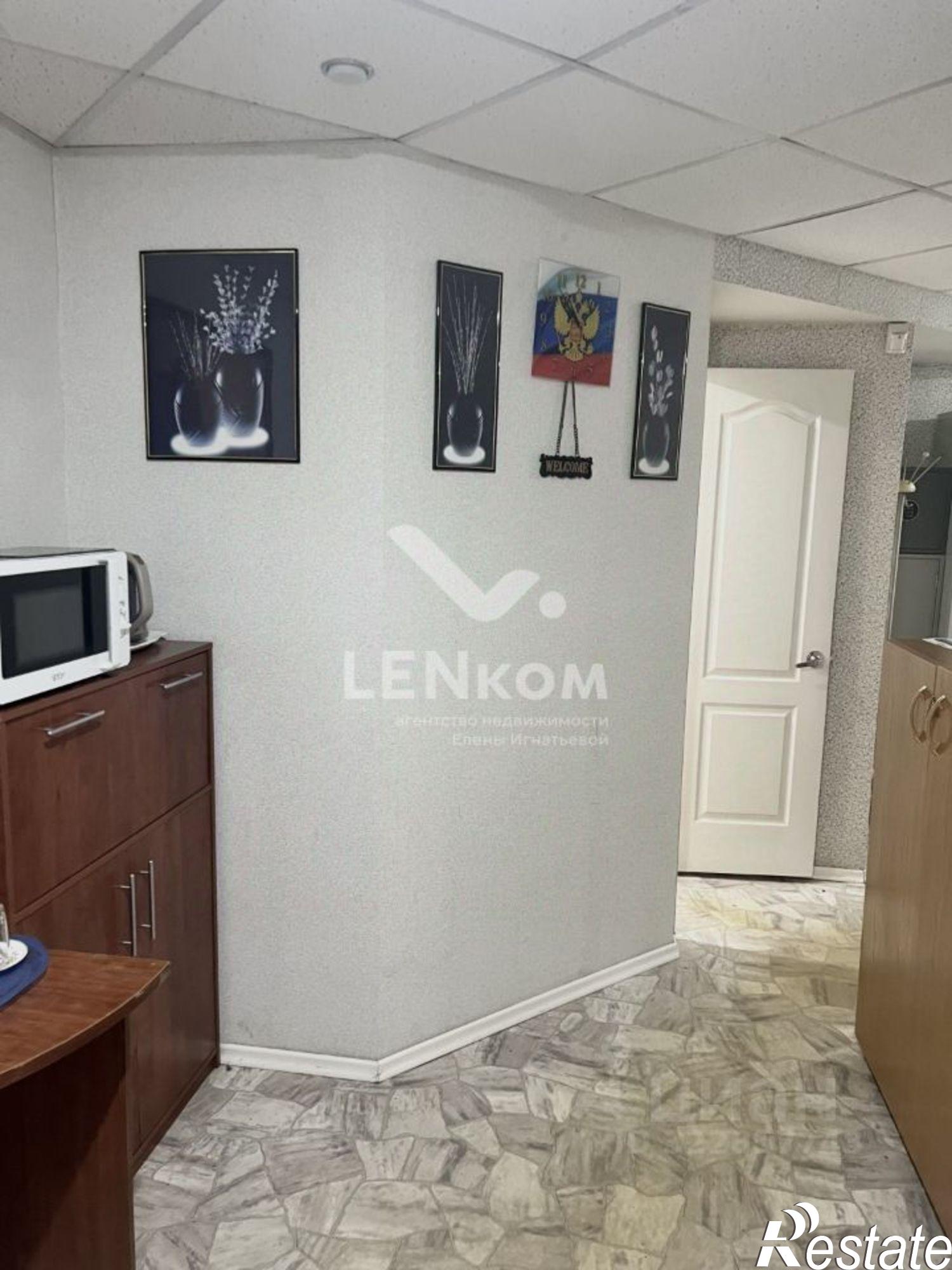 Сдать офис, помещение под офис за 66 941 рублей на улица 9 Января, 209