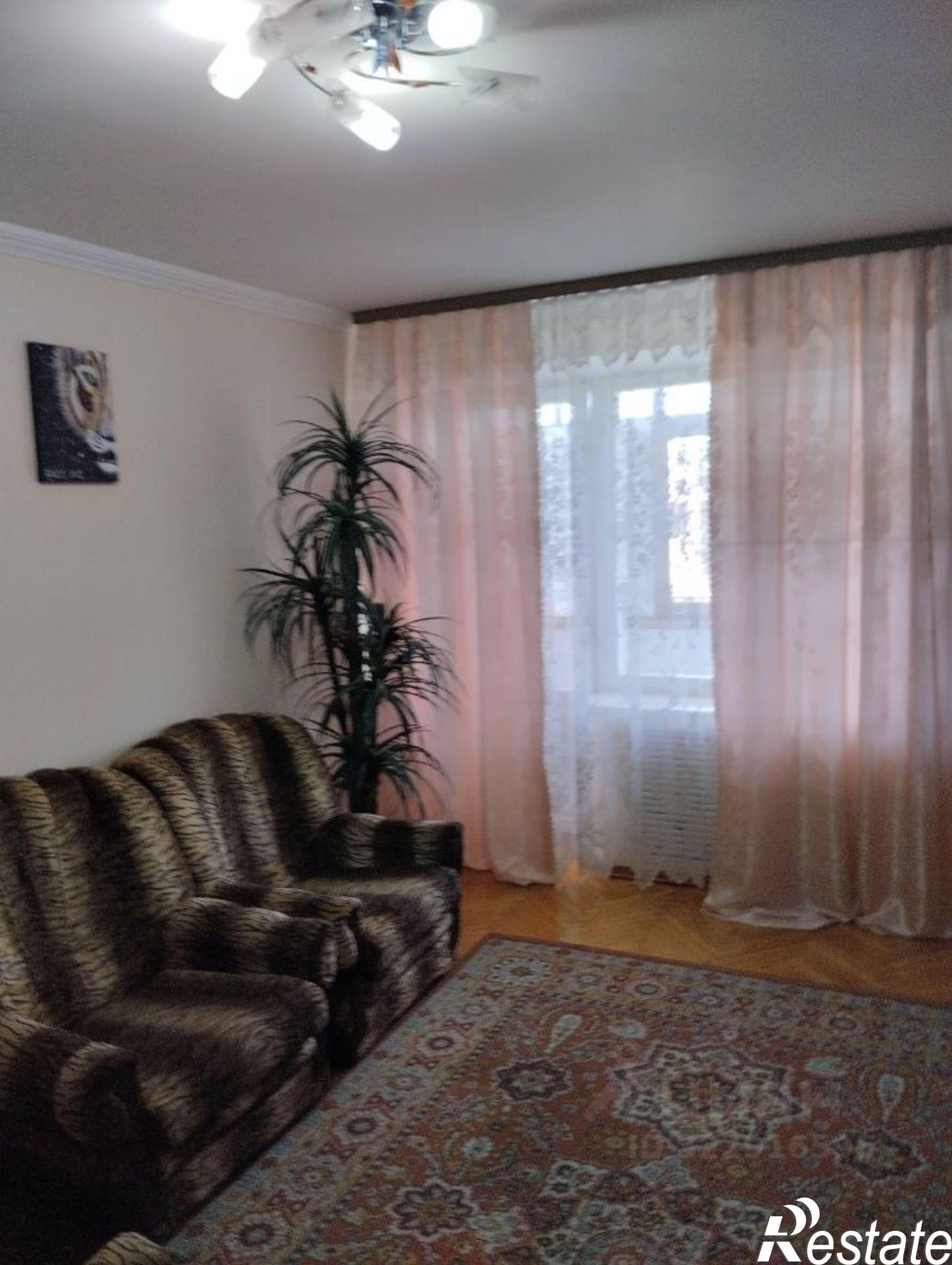 Сдать квартиру за 16 000 рублей на Ейск, улица Сергея Романа