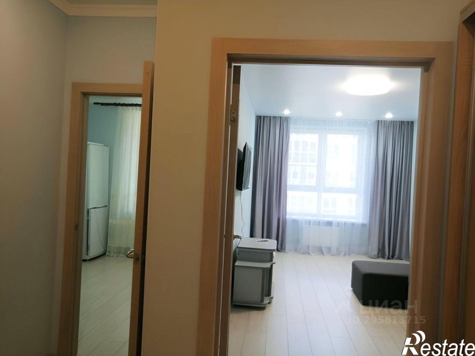 Сдать квартиру за 35 000 рублей на Красная улица, 162/2 к2