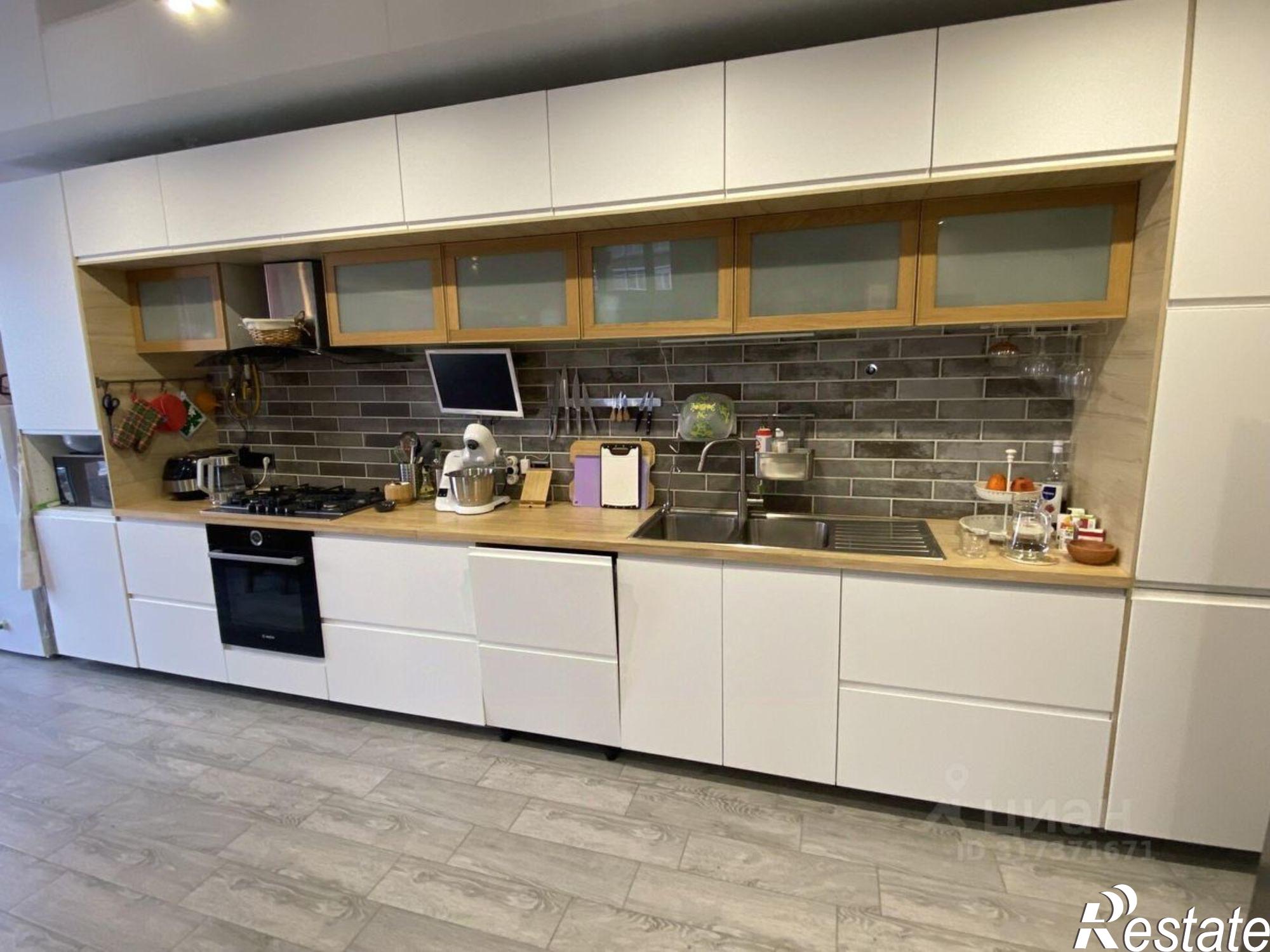 Купить квартиру за 13 000 000 рублей на улица Победы, 17/1