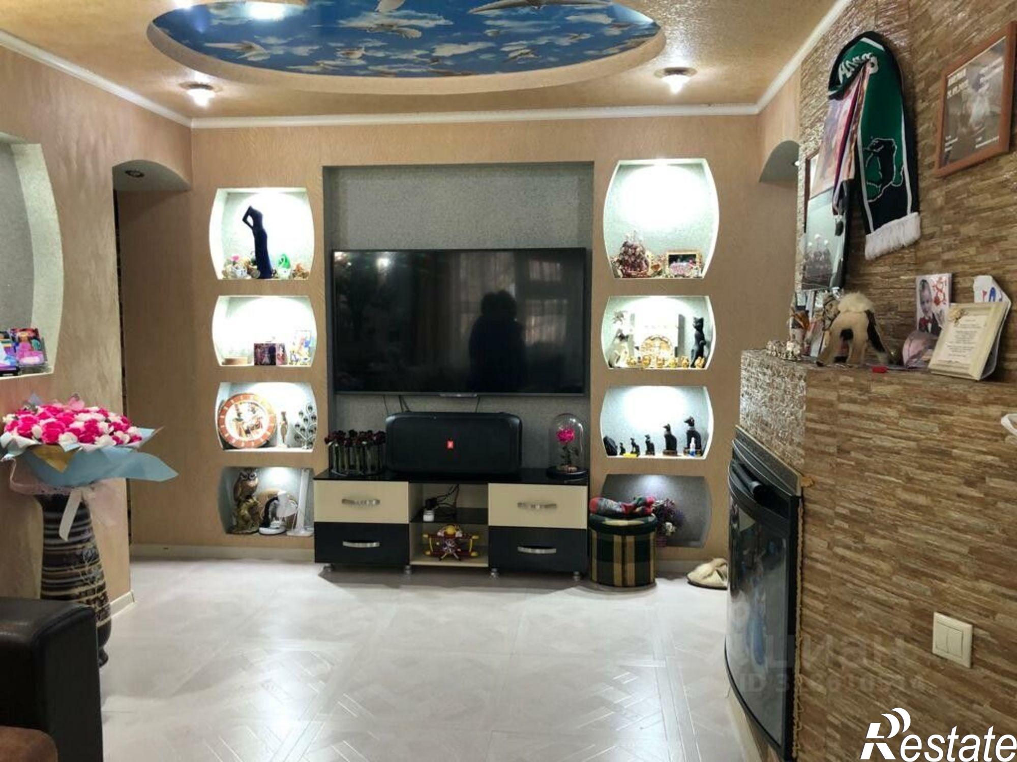 Купить квартиру за 6 000 000 рублей на Славянский район