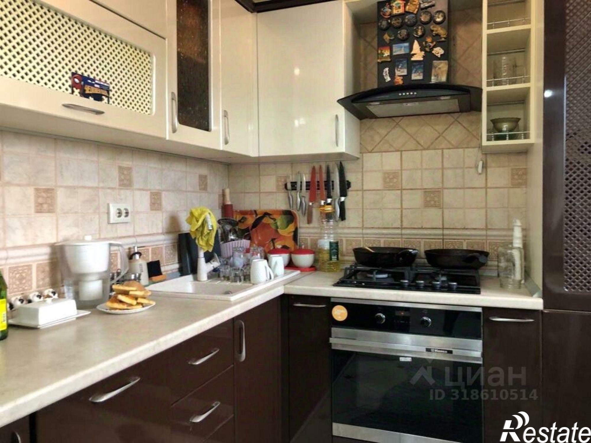 Купить квартиру за 6 000 000 рублей на Славянский район