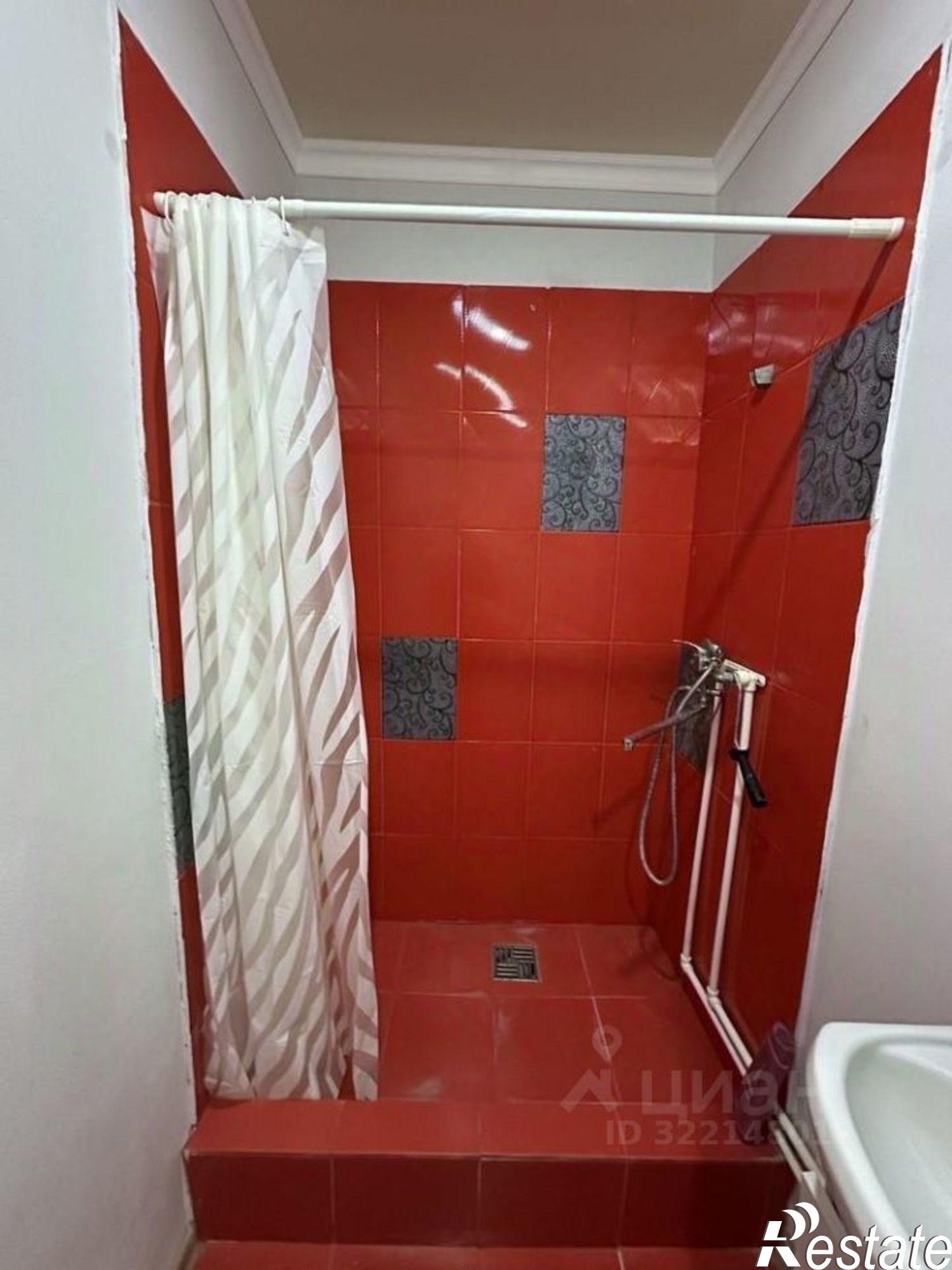 Купить квартиру за 3 300 000 рублей на Крымский район, Крымск