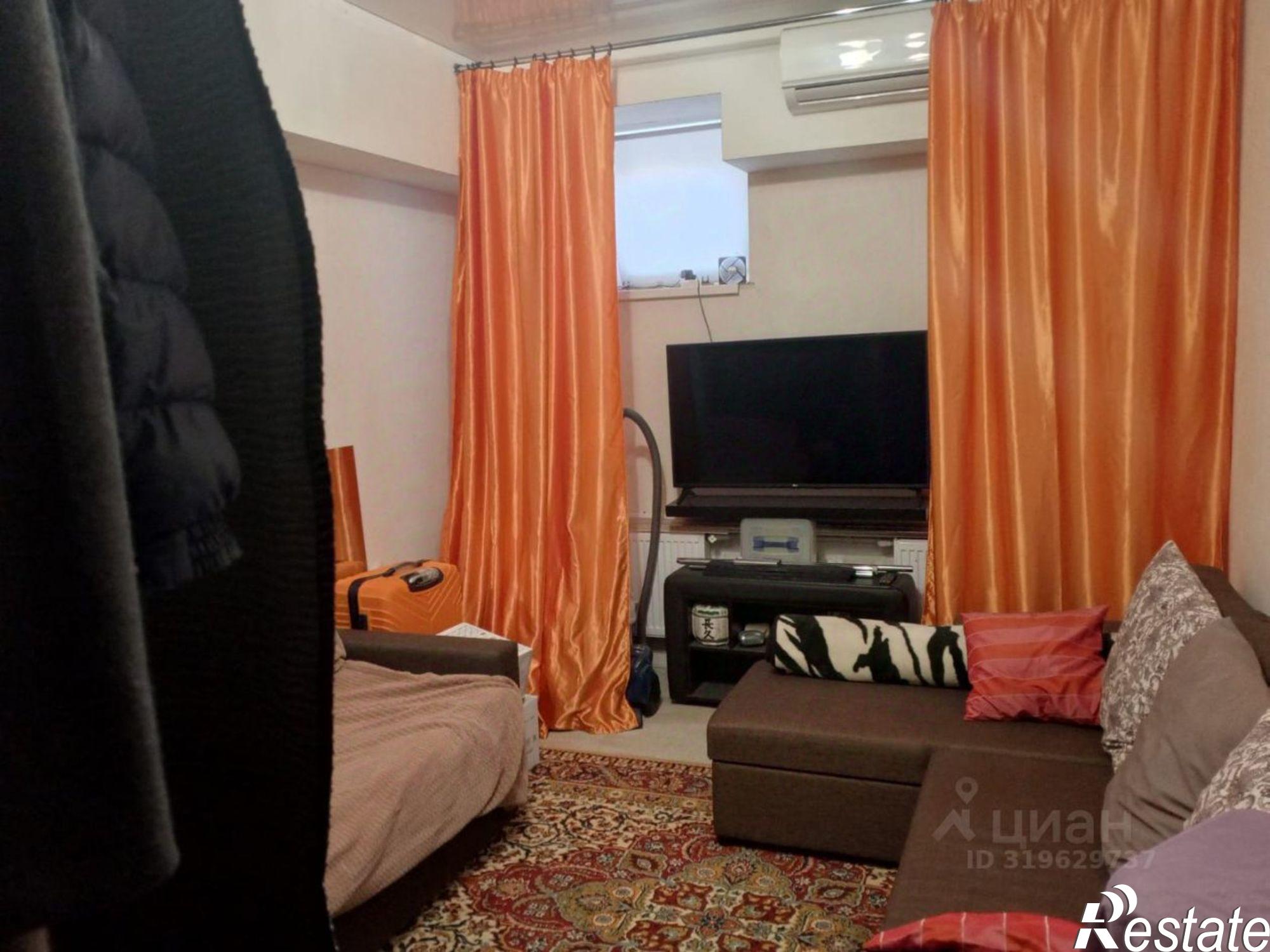 Купить квартиру за 2 600 000 рублей на Ейский район, Ейск г., Ейский