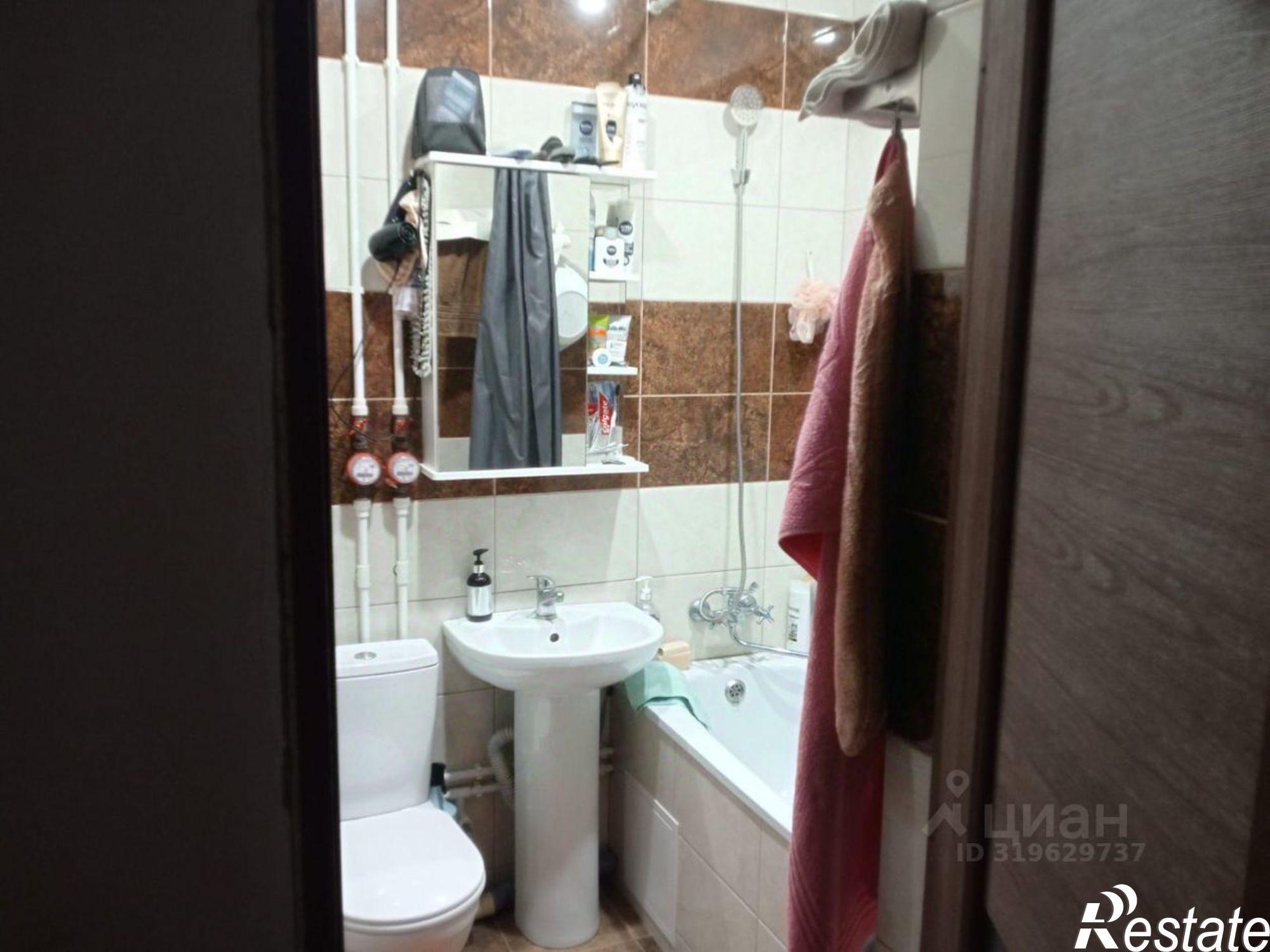 Купить квартиру за 2 600 000 рублей на Ейский район, Ейск г., Ейский