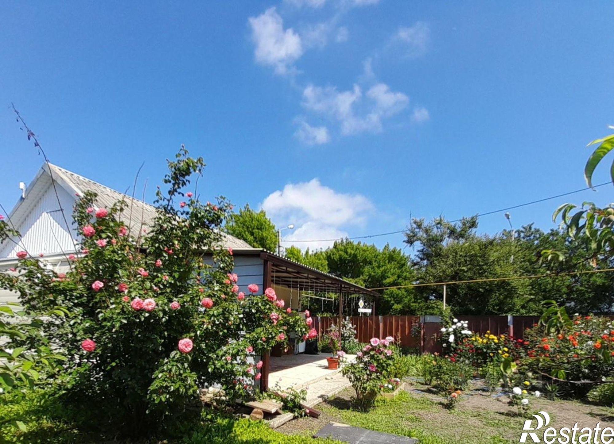 Купить дачу, дом, коттедж за 5 200 000 рублей на улица Победы, 1