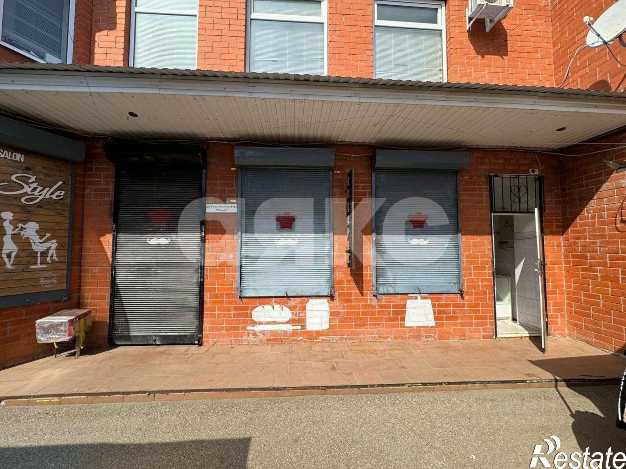 Купить торговое помещение за 3 200 010 рублей на Эстрадный переулок, 4