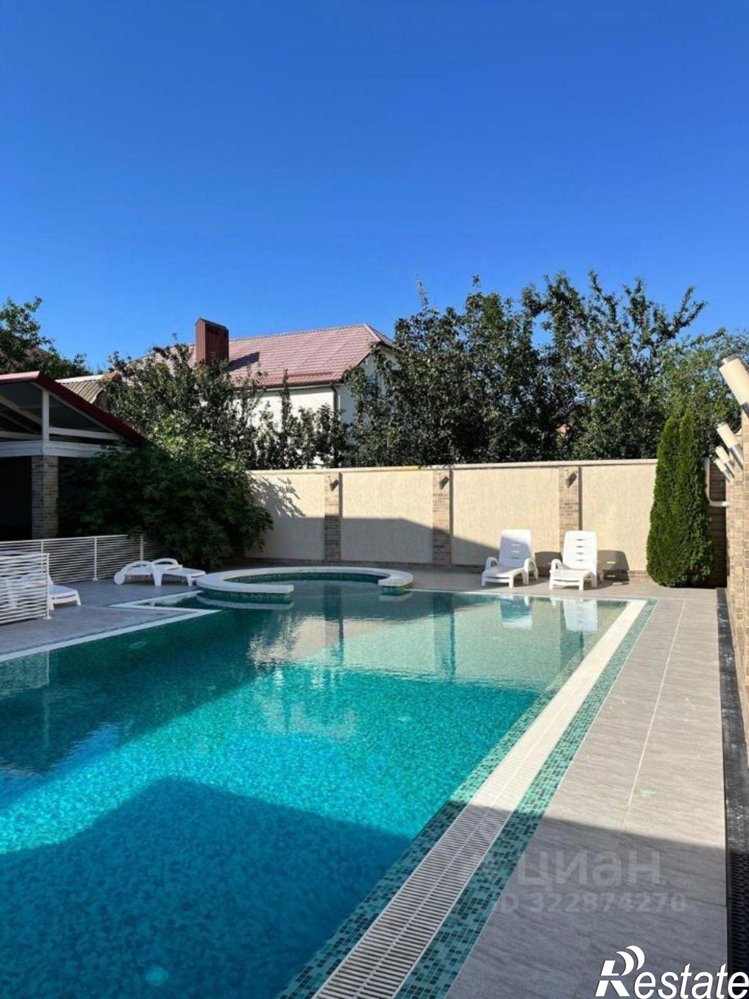 Купить дачу, дом, коттедж за 55 500 000 рублей на Интернациональная улица, 33