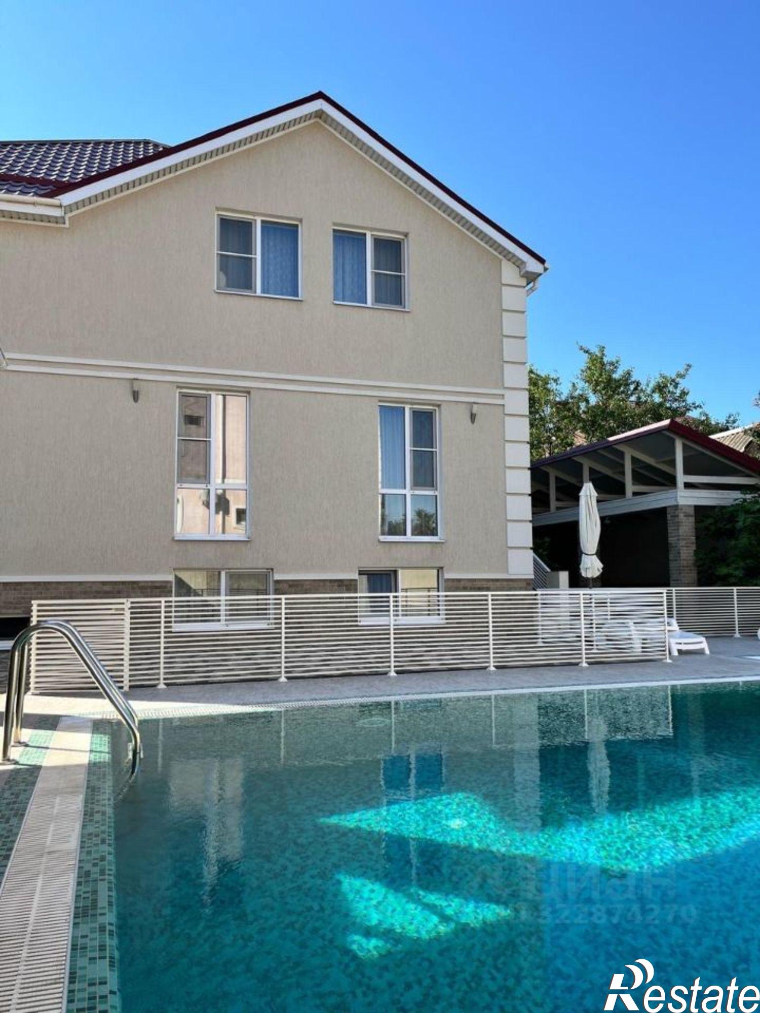 Купить дачу, дом, коттедж за 55 500 000 рублей на Интернациональная улица, 33