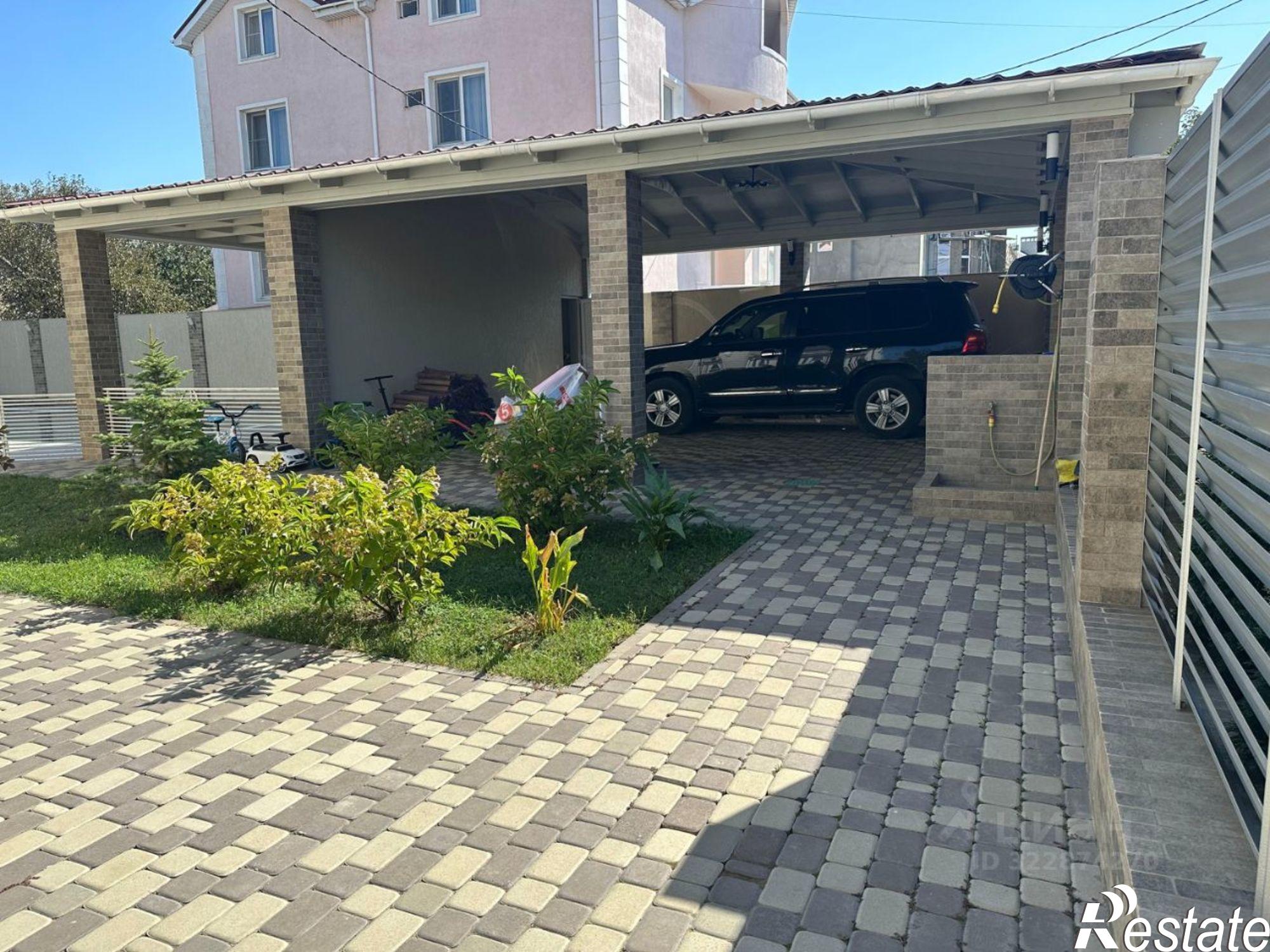 Купить дачу, дом, коттедж за 55 500 000 рублей на Интернациональная улица, 33