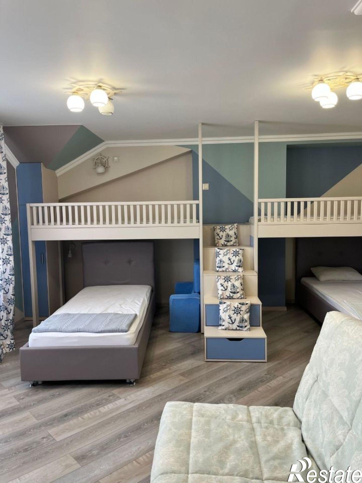 Купить дачу, дом, коттедж за 55 500 000 рублей на Интернациональная улица, 33