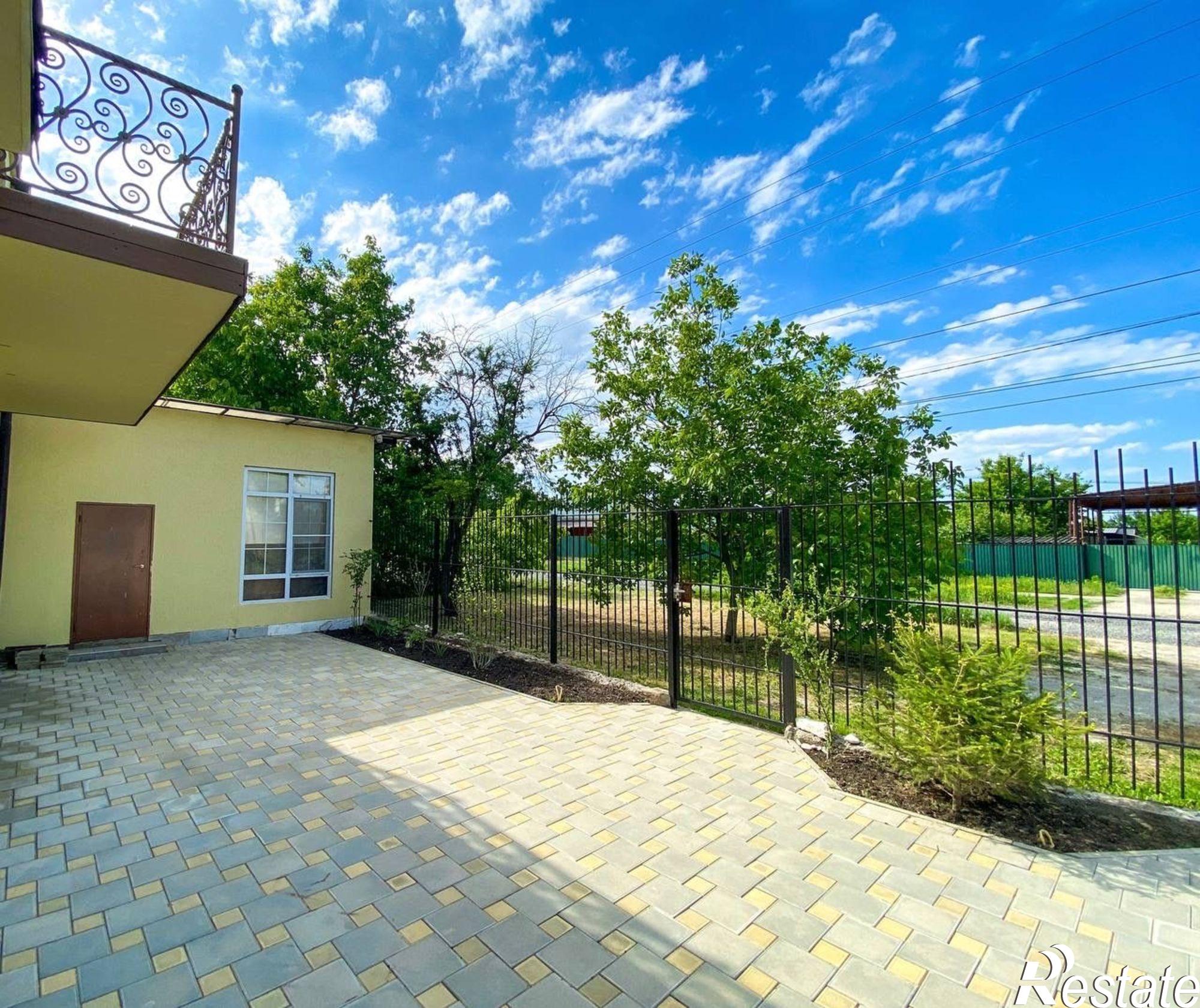 Купить дачу, дом, коттедж за 8 300 000 рублей на Абинск, улица Победы