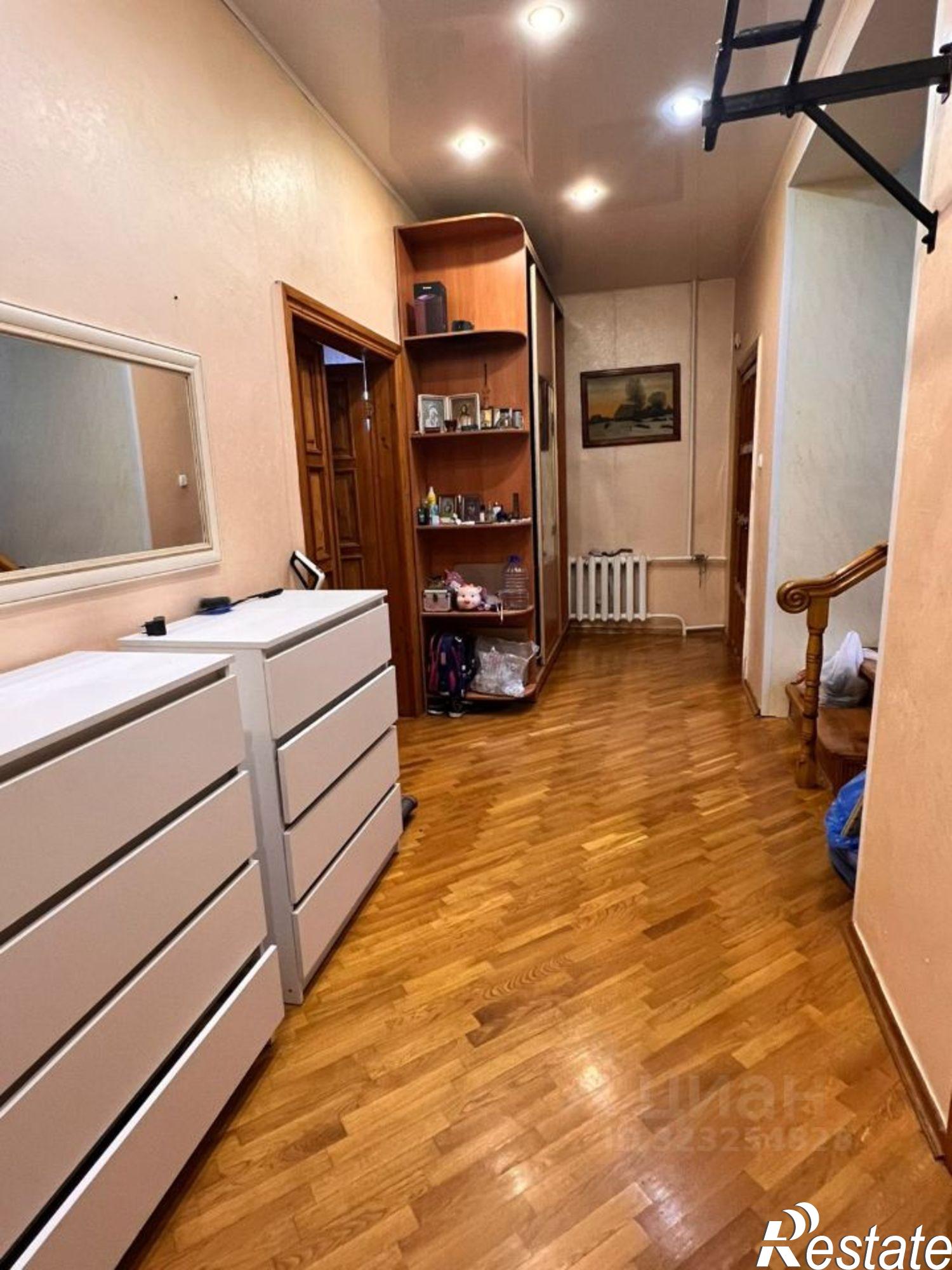 Купить дачу, дом, коттедж за 18 500 000 рублей на Ейск, улица Есенина, 18